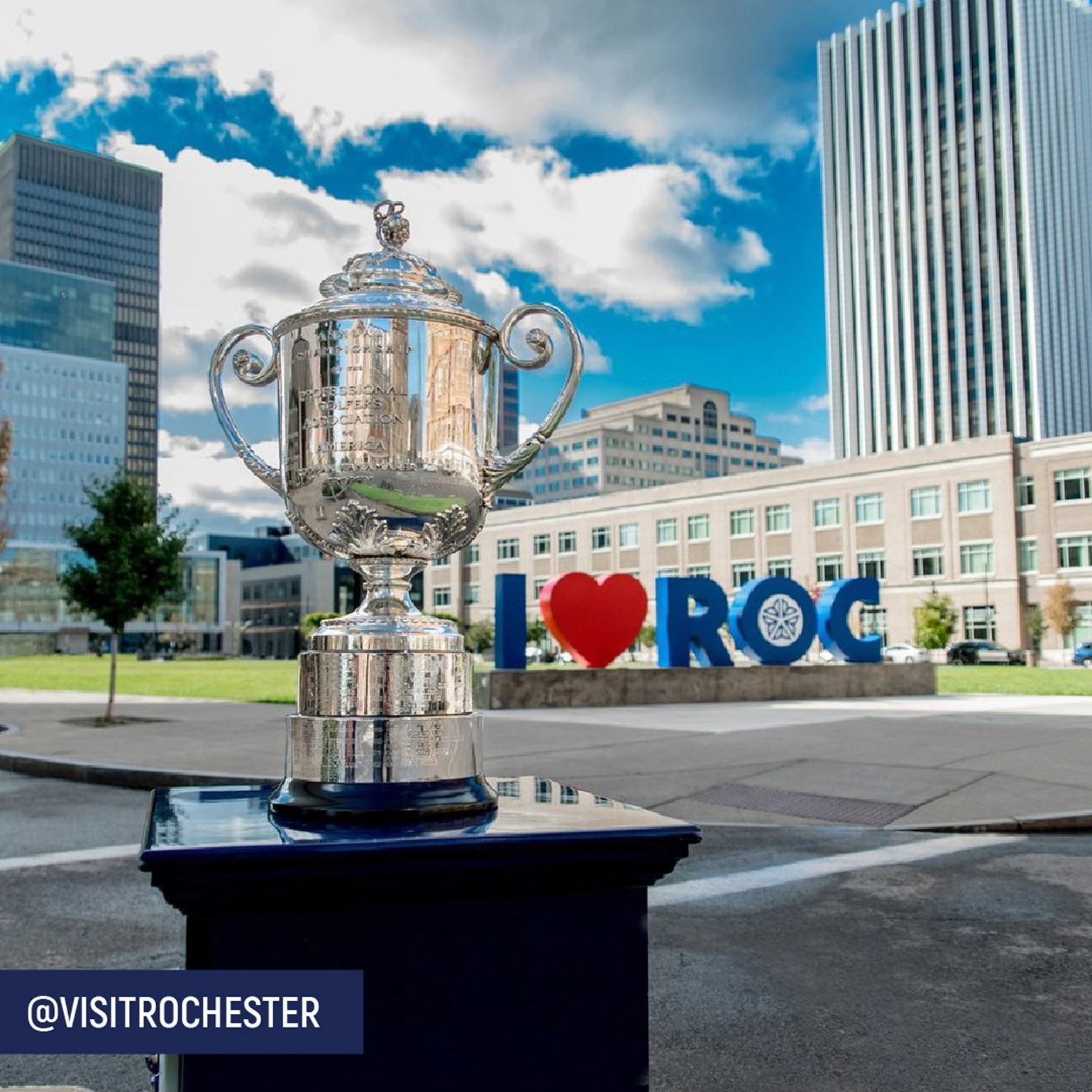 Pga trophy photo